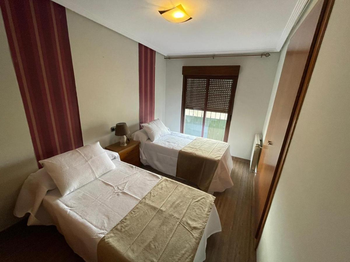 Casa Enmedio Villa Iznatoraf Екстериор снимка